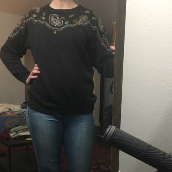Black sweater with beaded paisley print - Picture 2 of 2